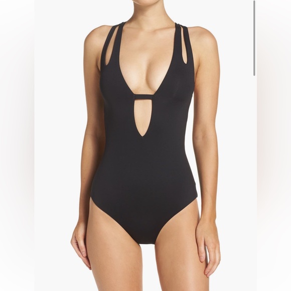 🖤 Becca prism one piece swimsuit black size medium, unworn - Picture 1 of 3